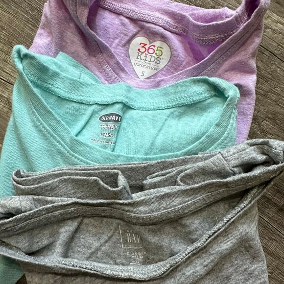 Size 5 Mixed Tee Shirt Bundle (Gap, Old Navy, 365 Kids) - Picture 6 of 8